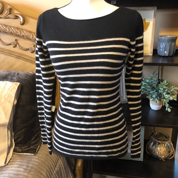 Garnet Hill Tops - Garnet hill 100% cashmere